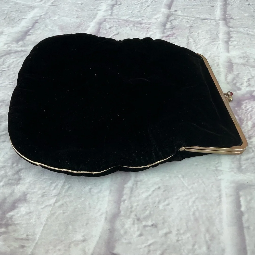Black Velvet Fold Over Clutch Purse Clasp Red Rein Stone Tips